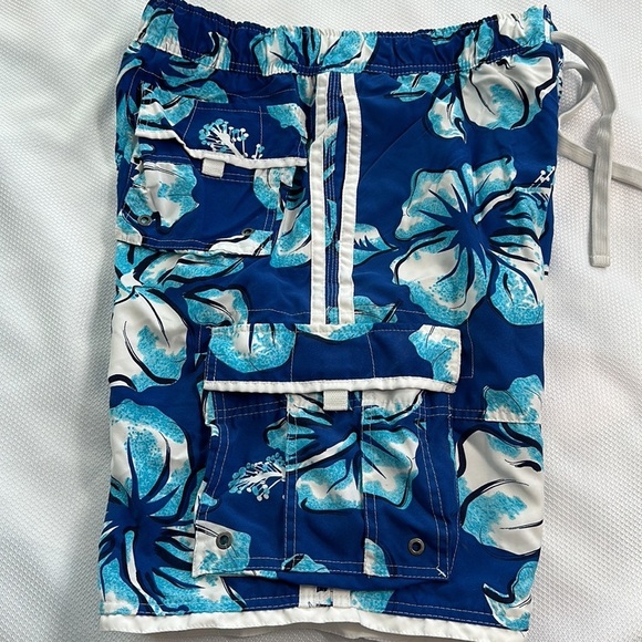 Men’s Hawaiian board shorts hibiscus flower - Picture 5 of 7